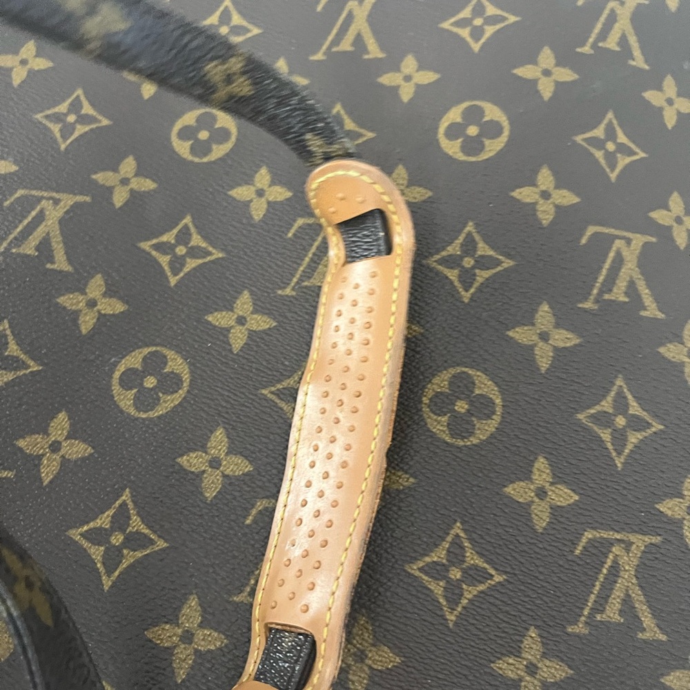 Louis Vuitton Monogram laptop bag - Picture 11 of 14